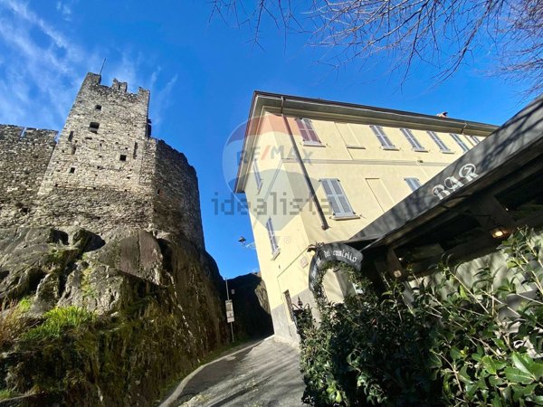 negozio in affitto a Dervio in zona Corenno Plinio