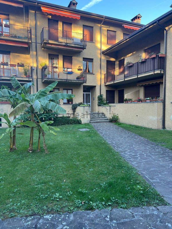 appartamento in affitto a Dervio