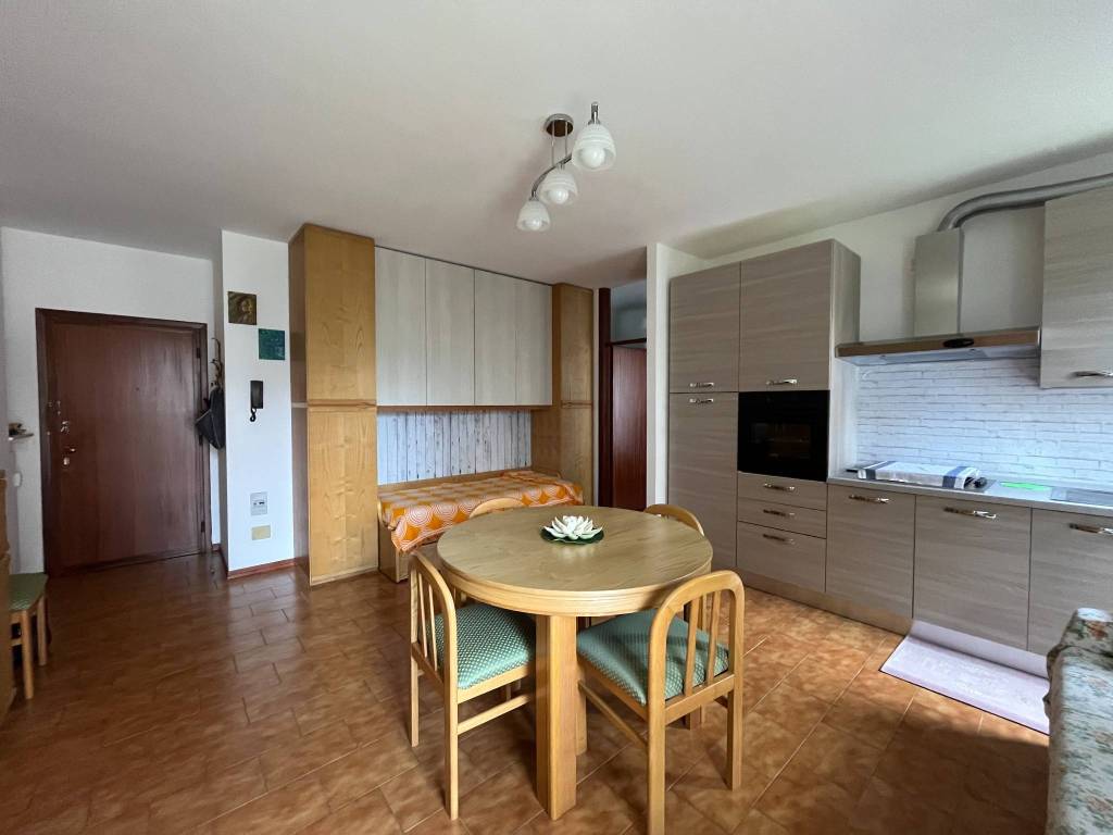 appartamento in affitto a Dervio