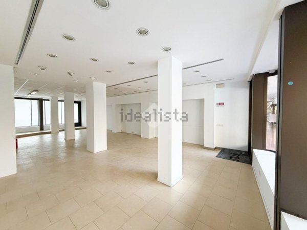 negozio in affitto a Galbiate