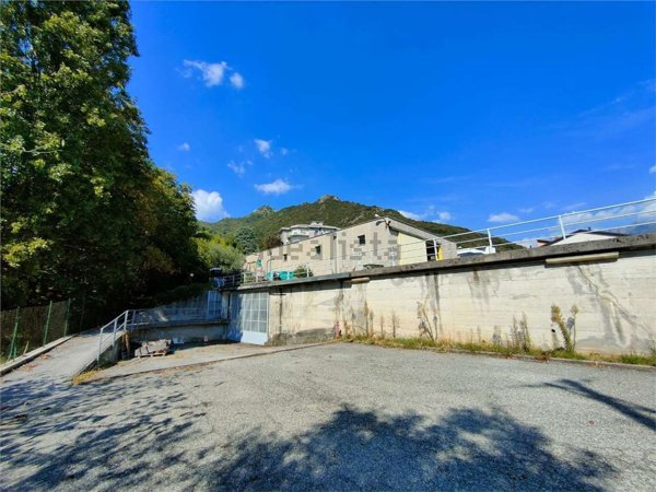 locale commerciale in affitto a Galbiate