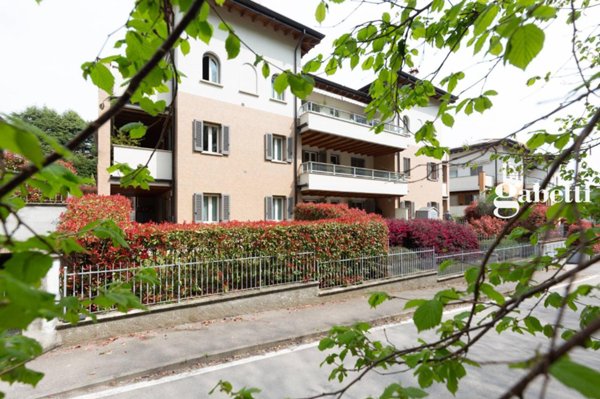 appartamento in affitto ad Imbersago