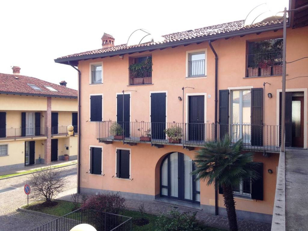 appartamento in affitto ad Imbersago