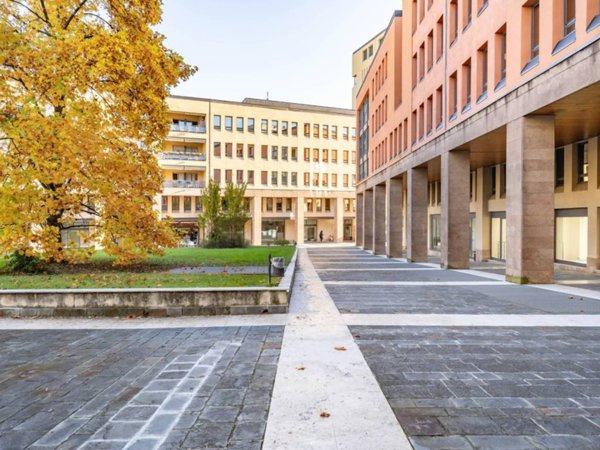 ufficio in affitto a Lecco in zona Acquate