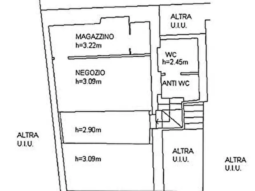locale commerciale in affitto a Lecco