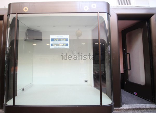negozio in affitto a Lecco in zona Lecco Centro
