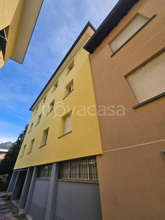 appartamento in affitto a Lecco in zona Belledo