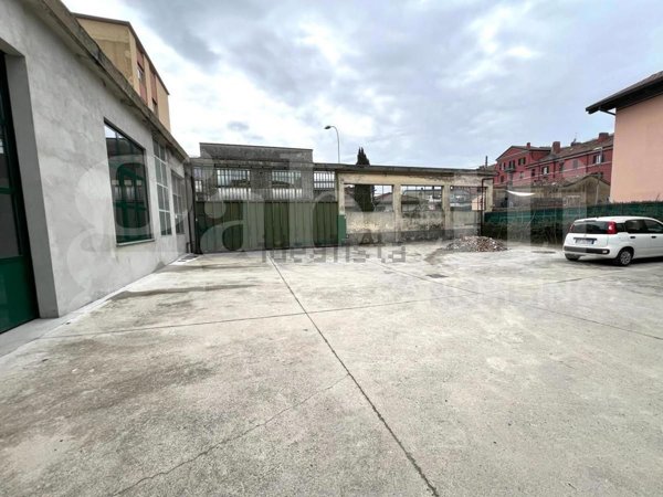 appartamento in affitto a Lecco in zona Pescarenico