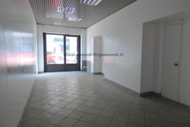 locale commerciale in affitto a Lecco in zona Corso Martiri