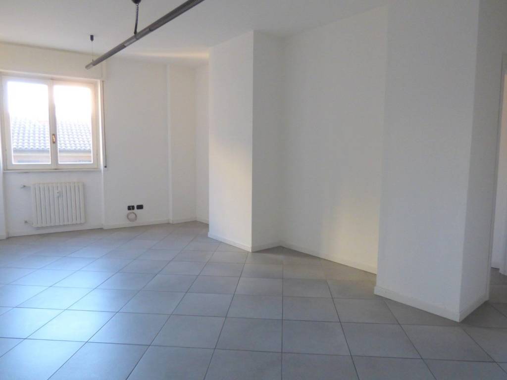 ufficio in affitto a Lecco in zona Corso Martiri
