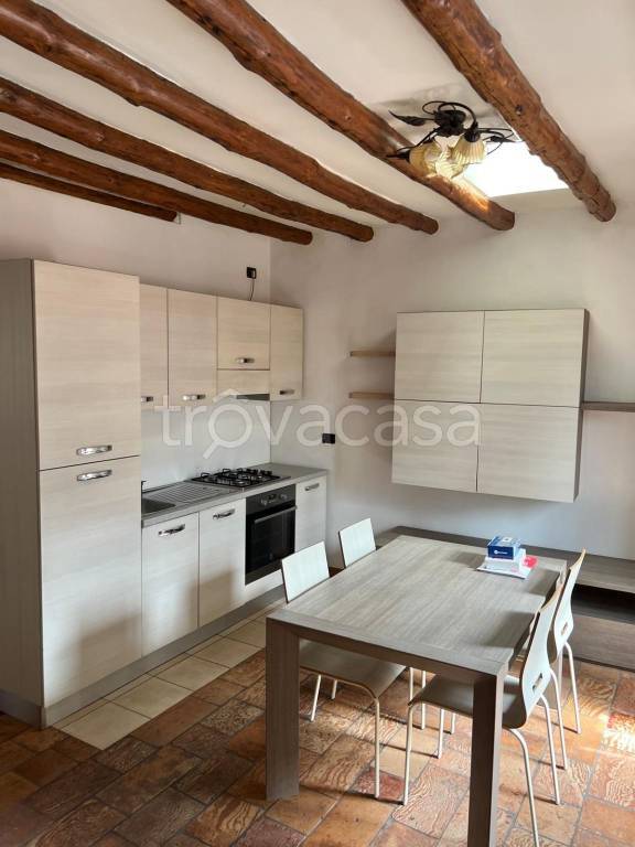 appartamento in affitto a Lecco in zona Acquate