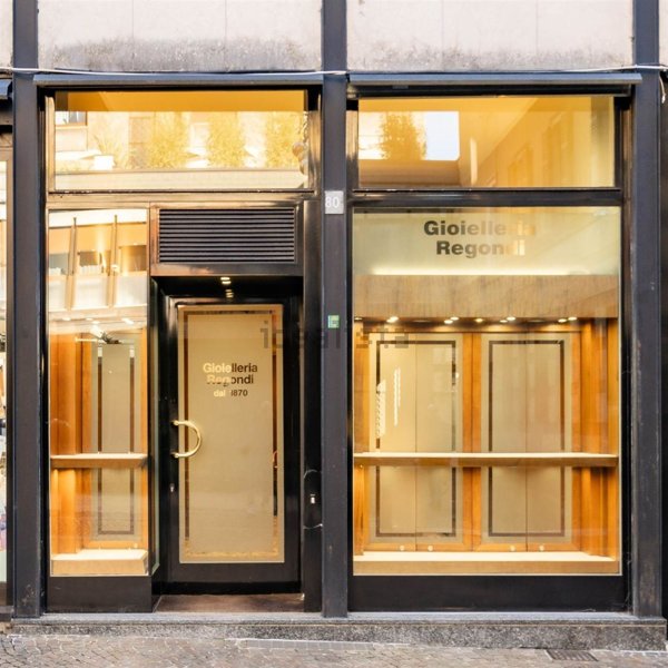 negozio in affitto a Lecco