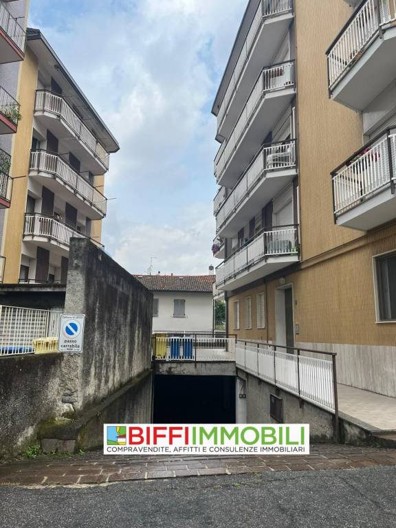 locale commerciale in affitto a Lecco in zona Lecco Centro