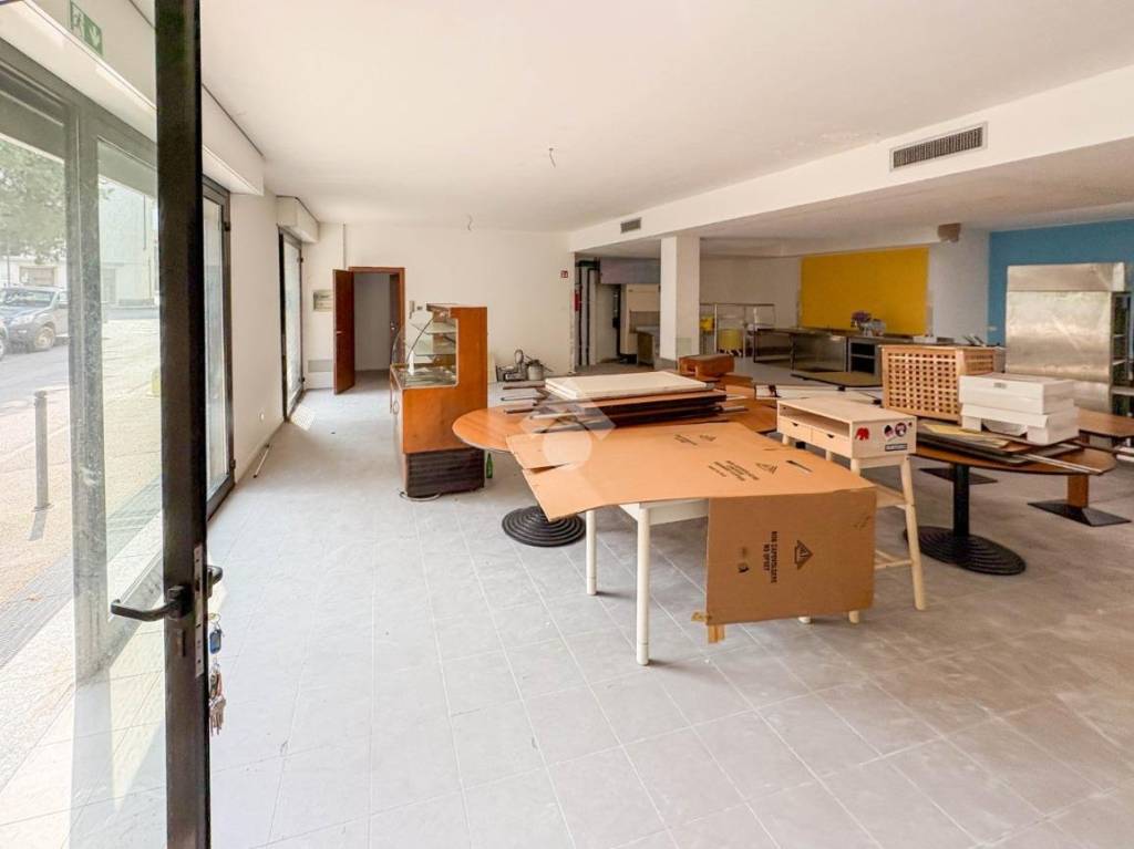 appartamento in affitto a Lecco in zona Pescarenico