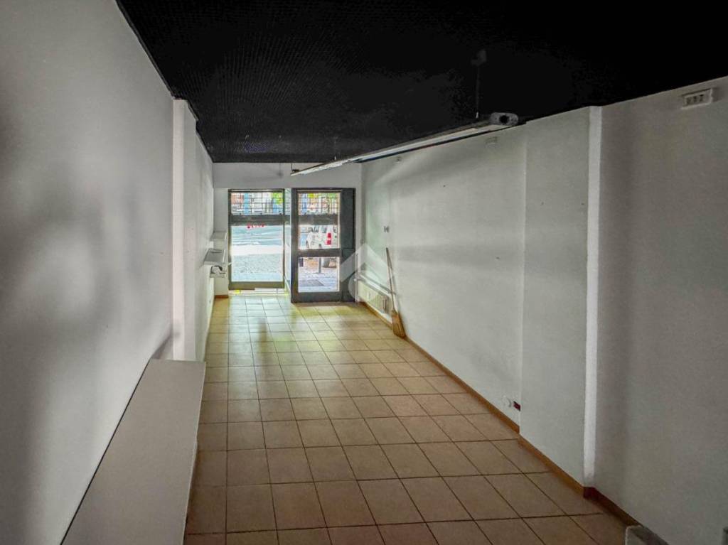 monolocale in affitto a Lecco in zona Viale Turati
