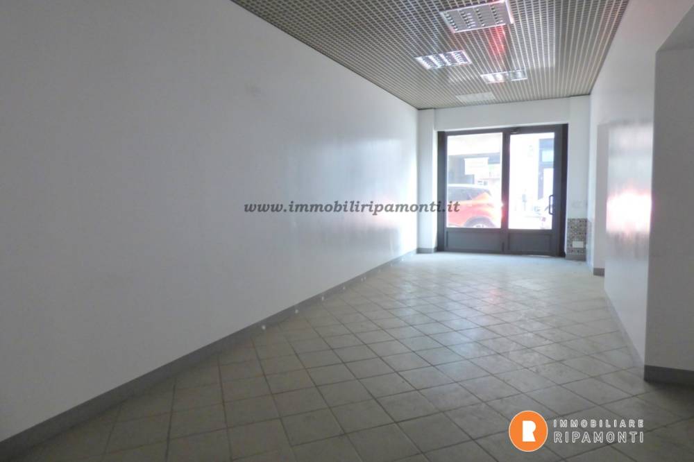 negozio in affitto a Lecco in zona Corso Martiri