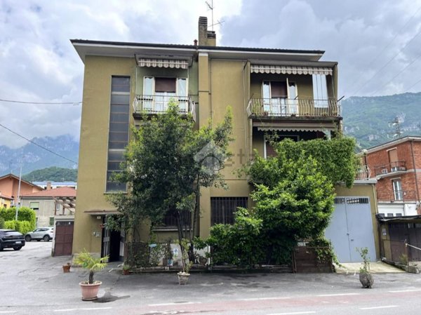 appartamento in affitto a Lecco in zona Maggianico