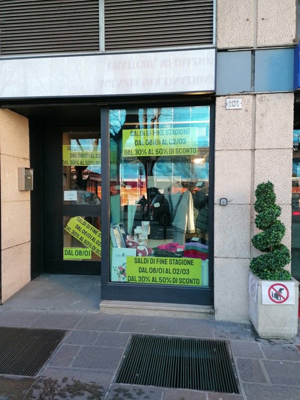 locale commerciale in affitto a Lecco in zona Viale Turati