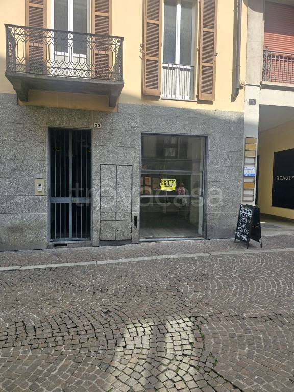 negozio in affitto a Lecco in zona Lecco Centro