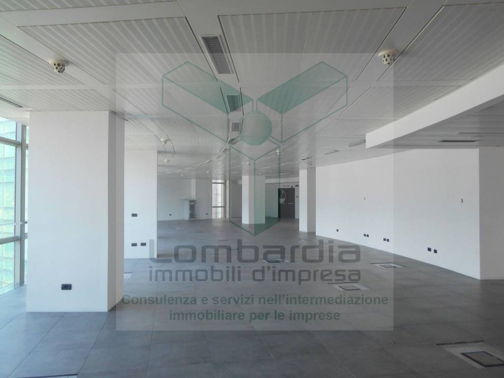ufficio in affitto a Lecco in zona Caleotto
