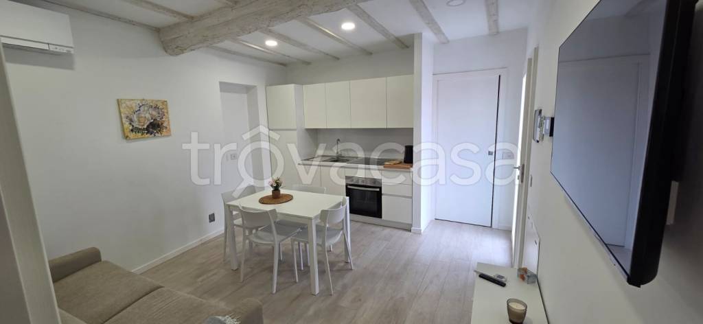 appartamento in affitto a Lecco in zona Lecco Centro