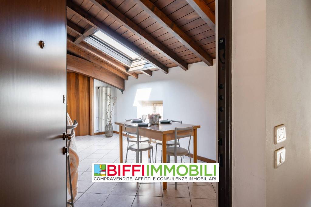 appartamento in affitto a Lecco in zona Castello