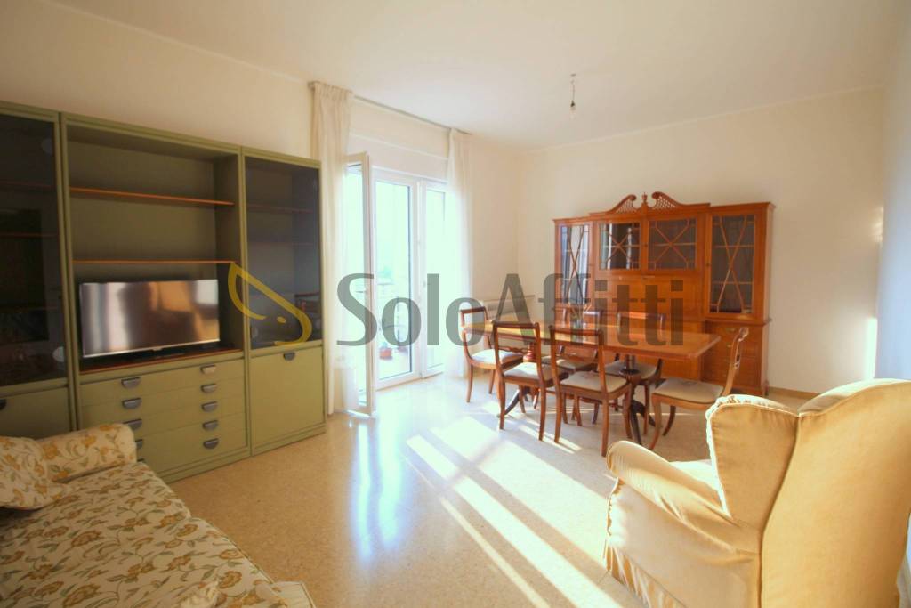 appartamento in affitto a Lecco in zona Castello