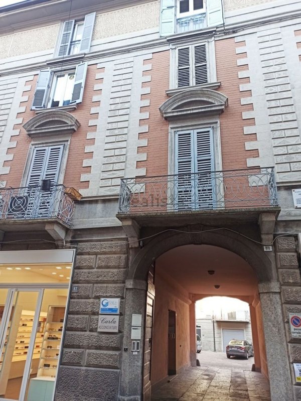 ufficio in affitto a Lecco in zona Lecco Centro