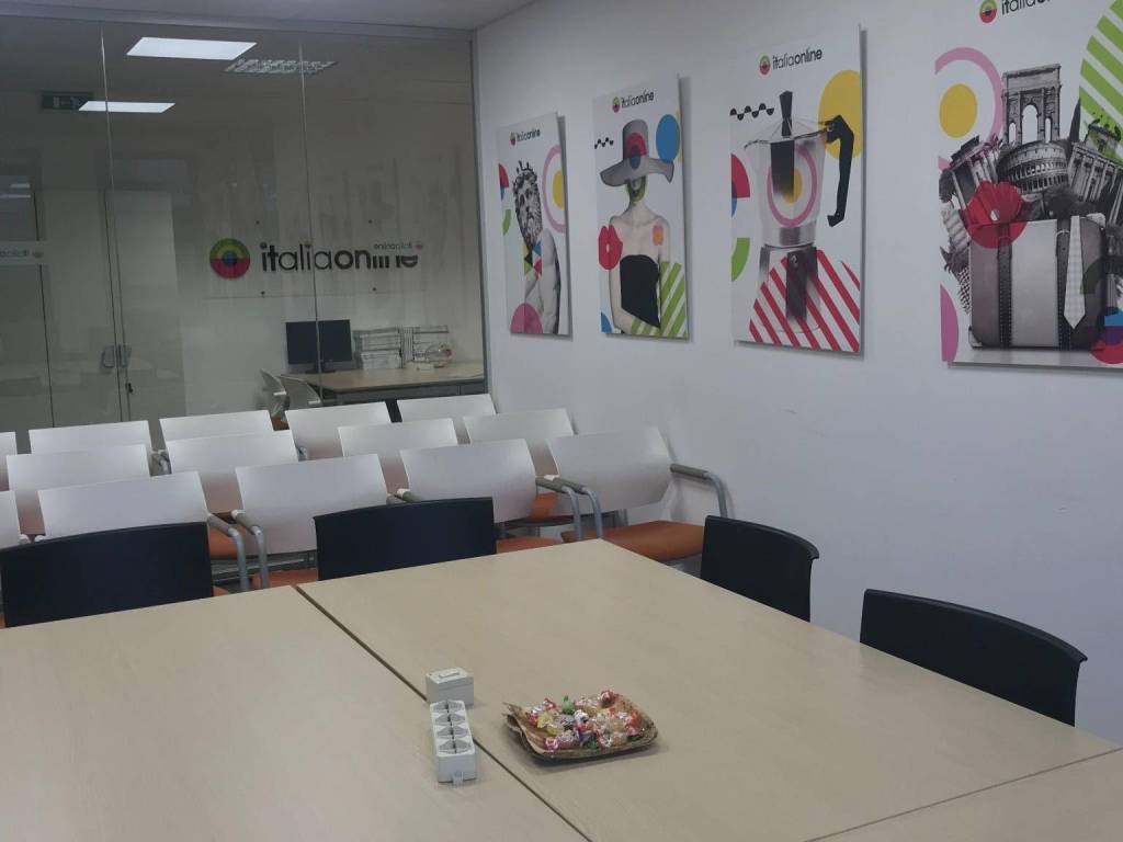 ufficio in affitto a Lecco in zona Acquate