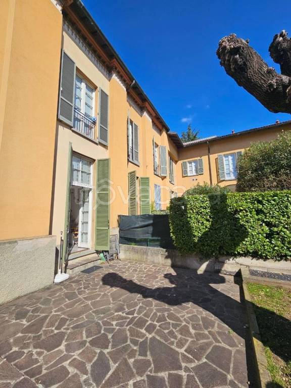 appartamento in affitto a Lecco in zona Castello