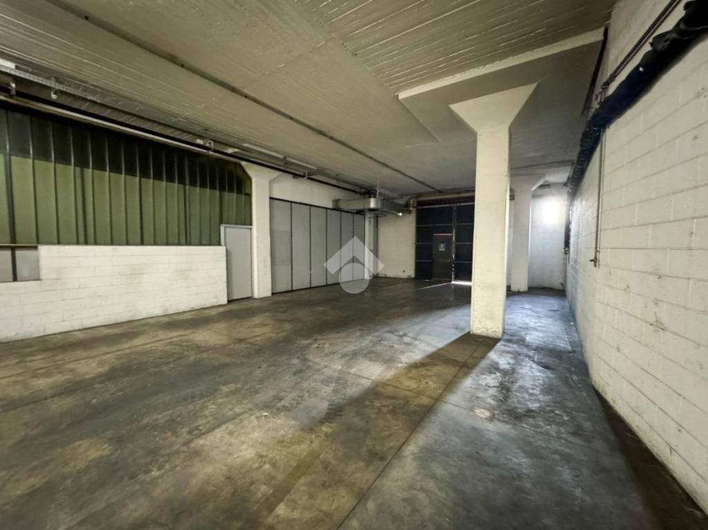 appartamento in affitto a Lecco in zona Caleotto