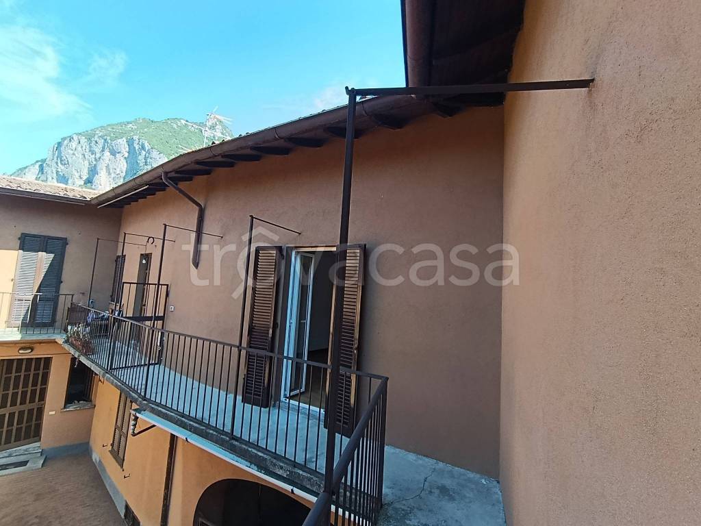 appartamento in affitto a Lecco in zona Castello