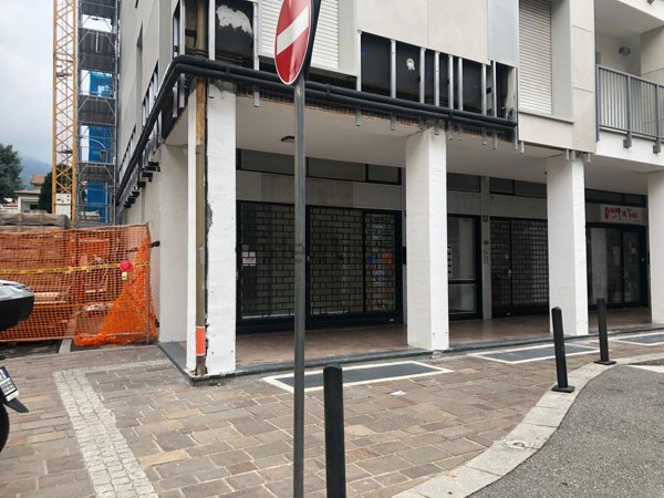 ufficio in affitto a Lecco in zona Viale Turati