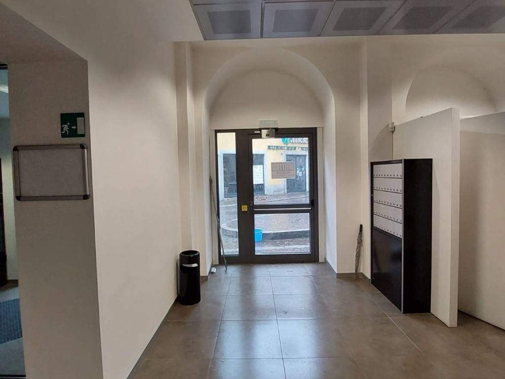 negozio in affitto a Lecco