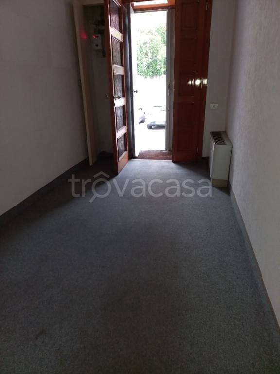 ufficio in affitto a Lecco in zona Pescarenico