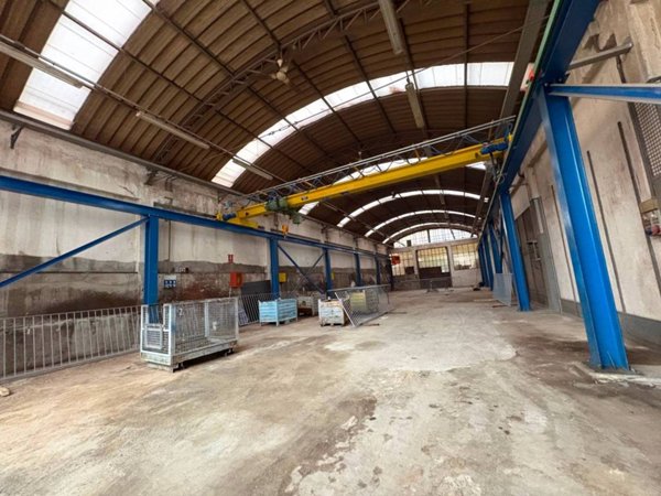 locale commerciale in affitto a Lecco in zona Maggianico