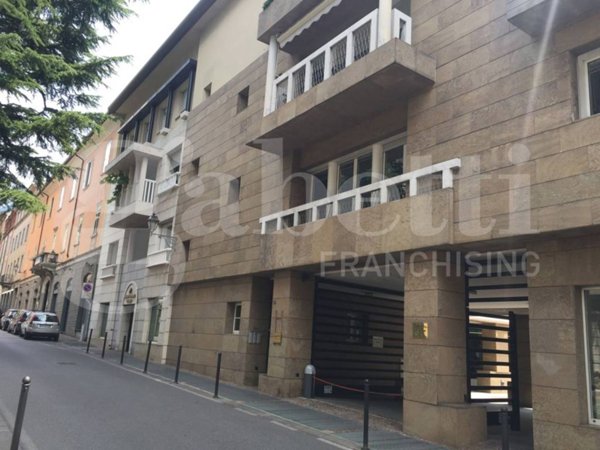 appartamento in affitto a Lecco in zona Lecco Centro
