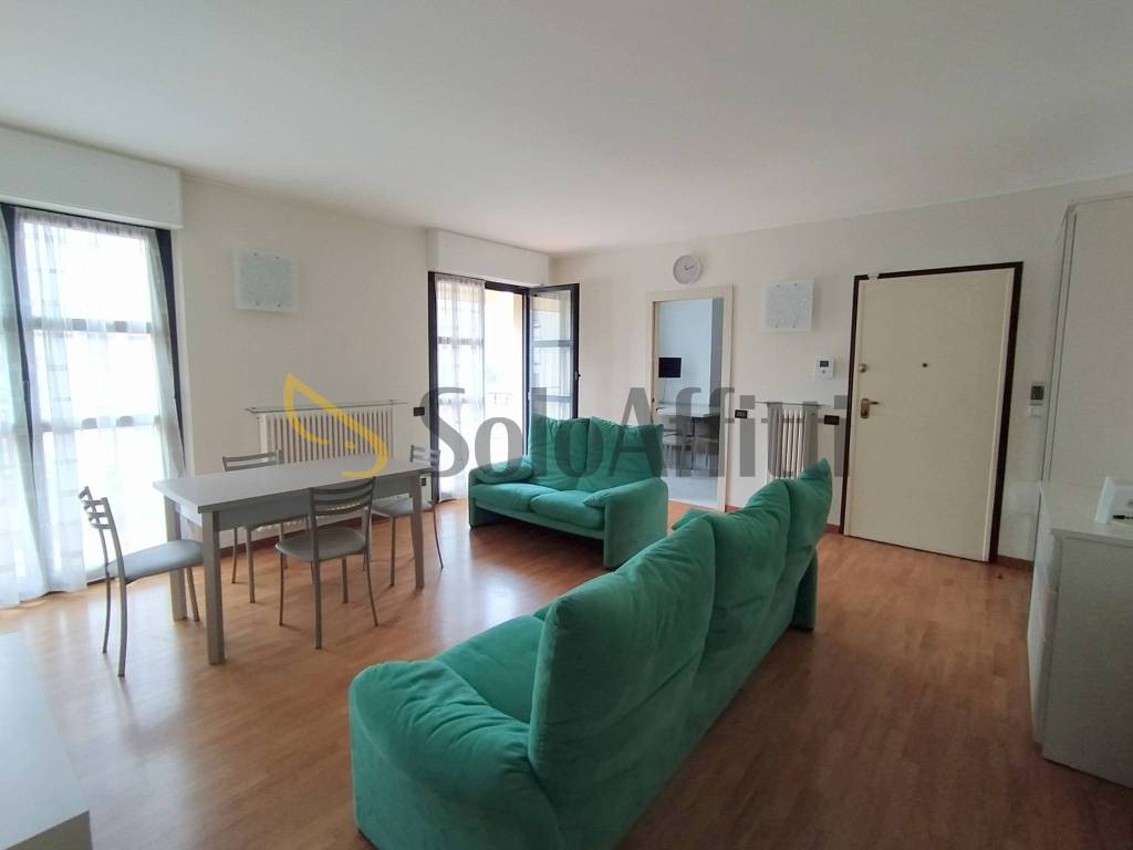 appartamento in affitto a Lecco in zona Pescarenico