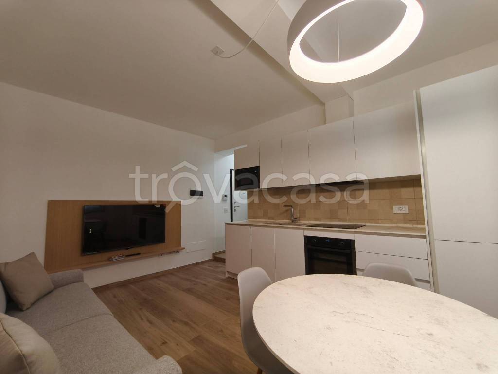 appartamento in affitto a Lecco in zona Lecco Centro