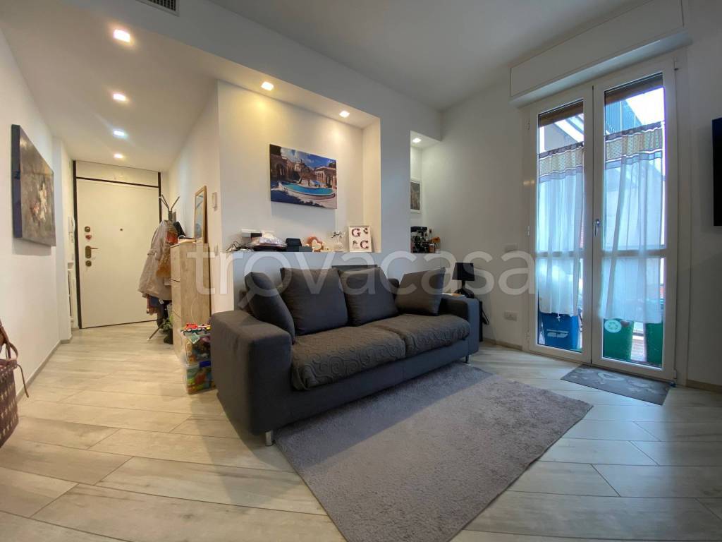 appartamento in affitto a Lecco in zona Viale Turati