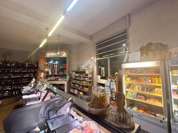 negozio in affitto a Lecco