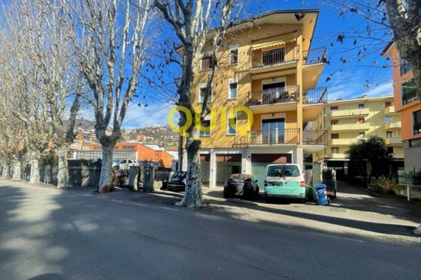 negozio in affitto a Lecco in zona Germanedo