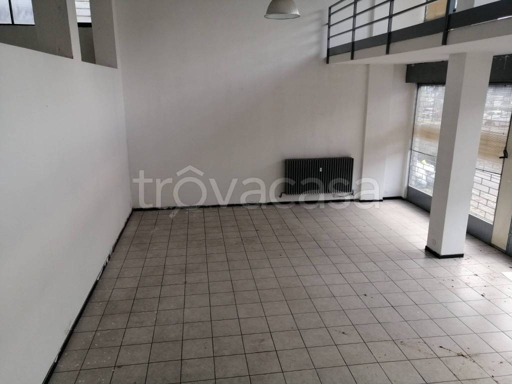appartamento in affitto a Lecco in zona Via della Pergola