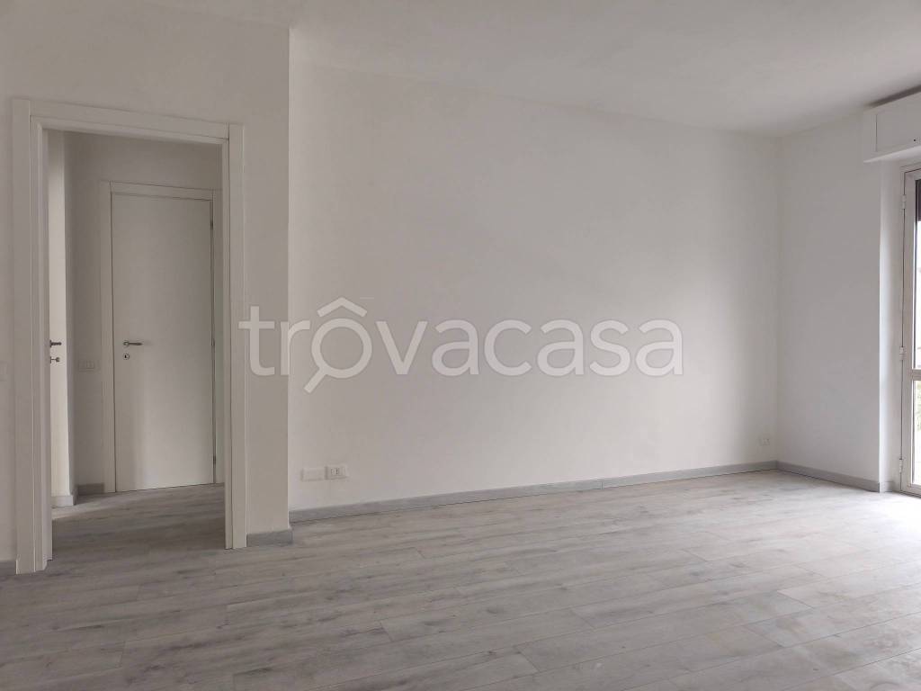 appartamento in affitto a Lecco in zona Viale Turati