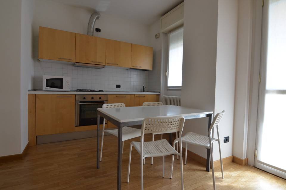 appartamento in affitto a Lecco in zona Pescarenico