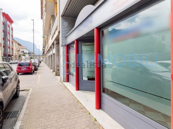 ufficio in affitto a Lecco in zona Pescarenico