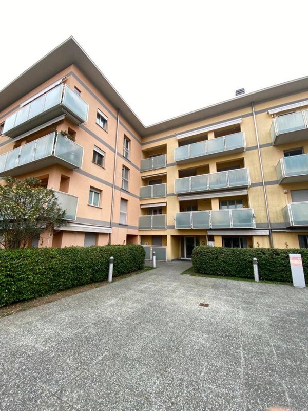 appartamento in affitto a Lecco in zona Pescarenico