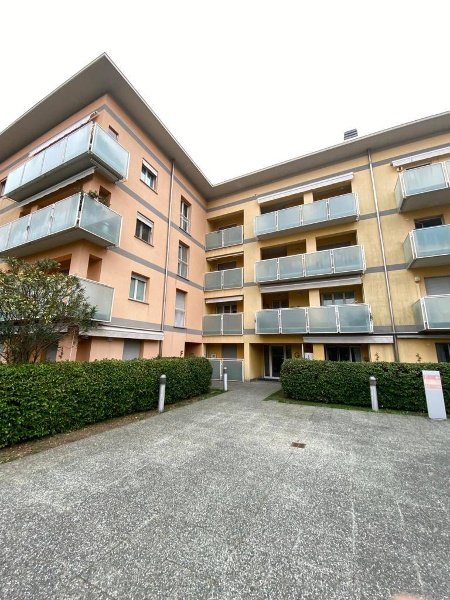 appartamento in affitto a Lecco in zona Pescarenico