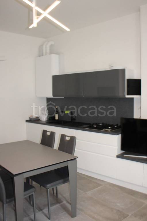 appartamento in affitto a Lecco in zona Lecco Centro