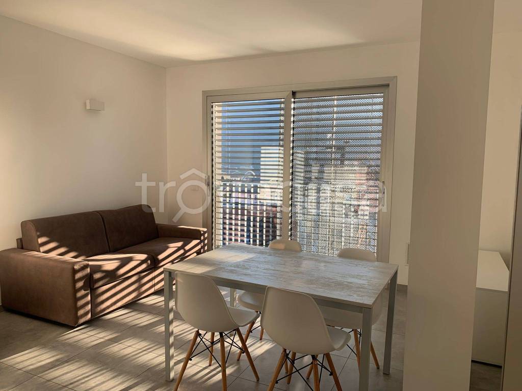 appartamento in affitto a Lecco in zona Caleotto
